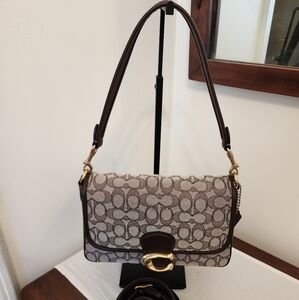 Coach Signature Jacquard Soft Tabby EUC Oak/Maple